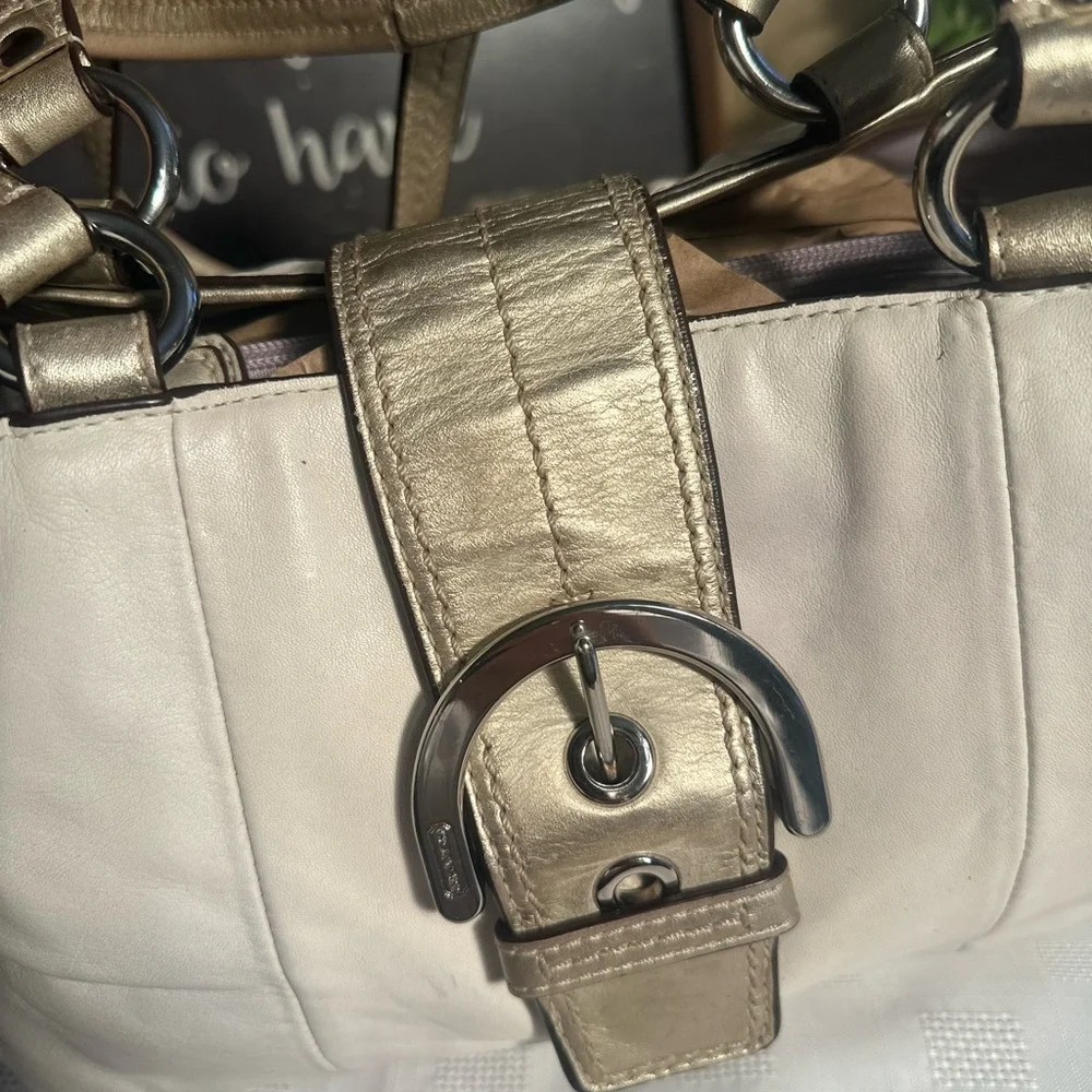 Coach Soho F18751 Cream Leather East West Tote
Shoulder Bag Gold Trim - Picture 2 of 13
